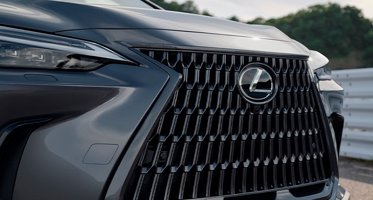 NX 450h+ galeria 001